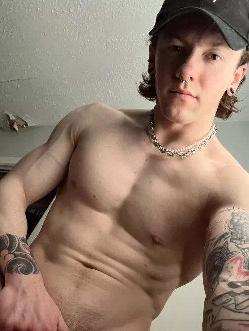 POV: I’m pulling your mouth onto my 🍆