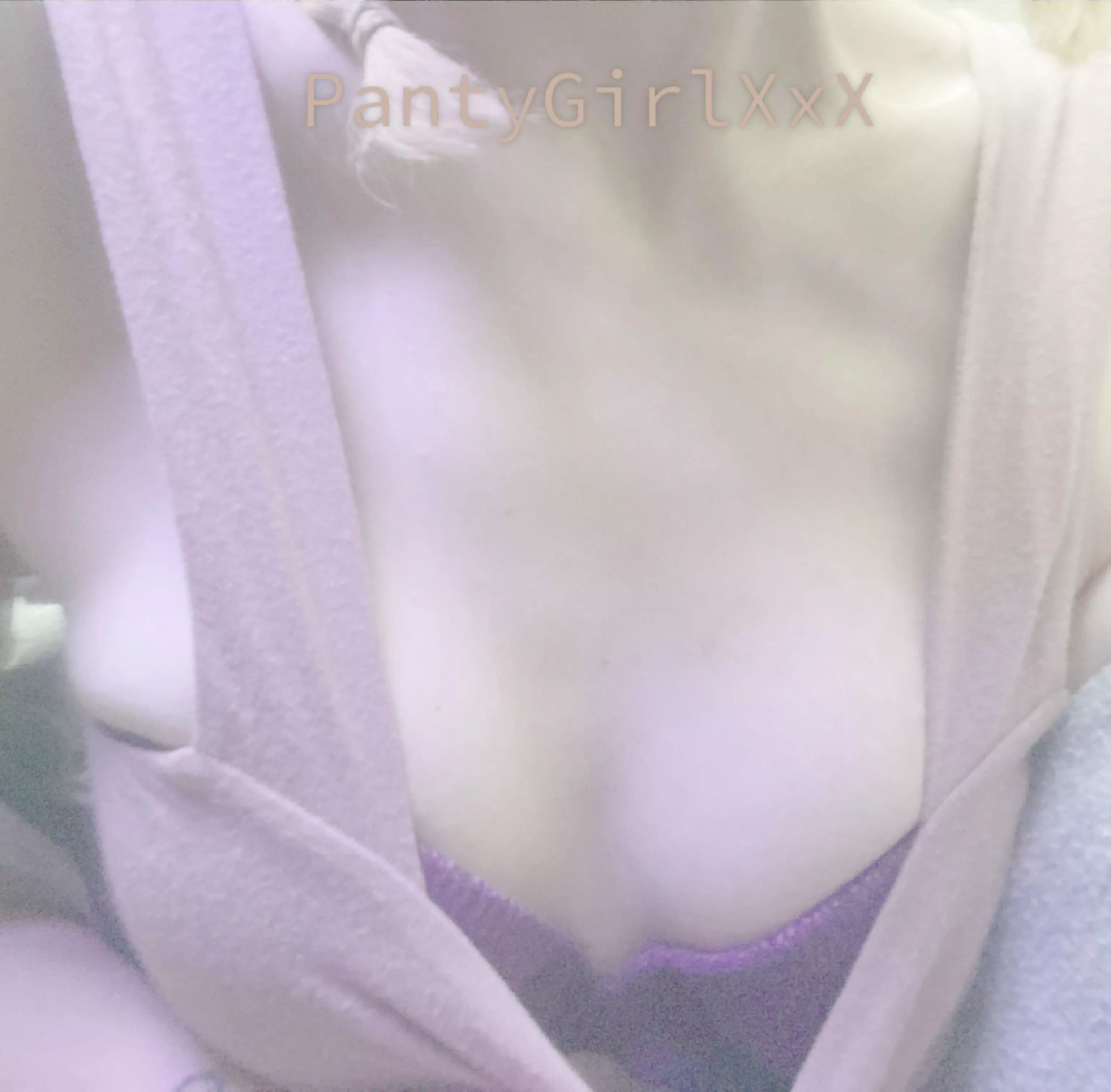 Slim fit Blonde Available now! :) Sexting, cam, dick rate, pics, vids Premade and custom, special requests! [vid] [sext] [rate] [cam] [gfe] [pic] send me a msg! (No chat)