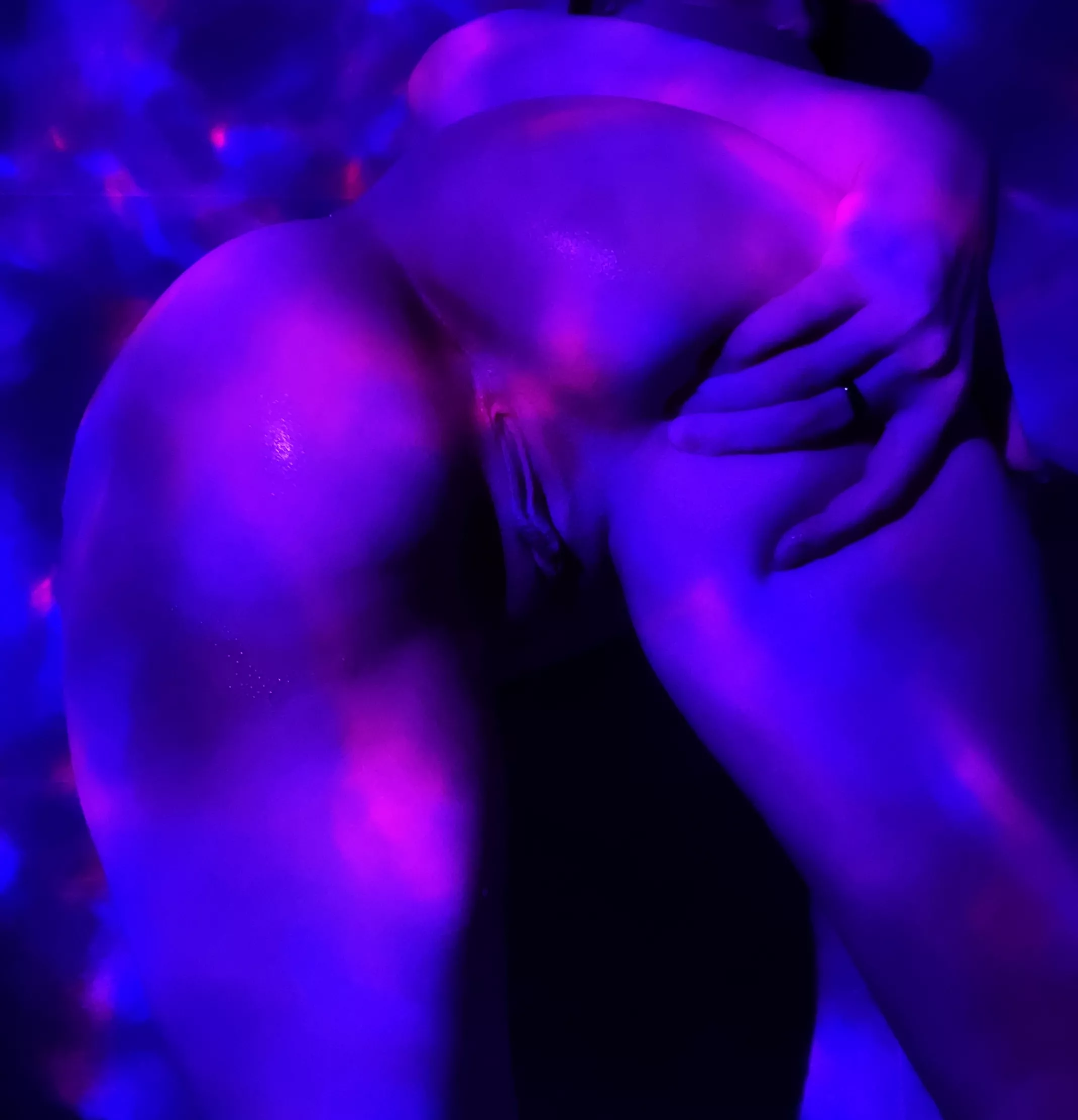 somebody point me to the best ass eater