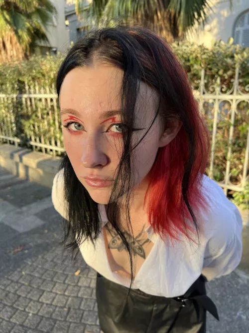 This unusual hair looks so good on me