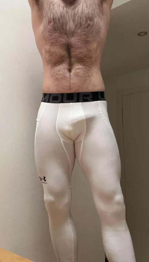 [29] How das my bulge look in this?