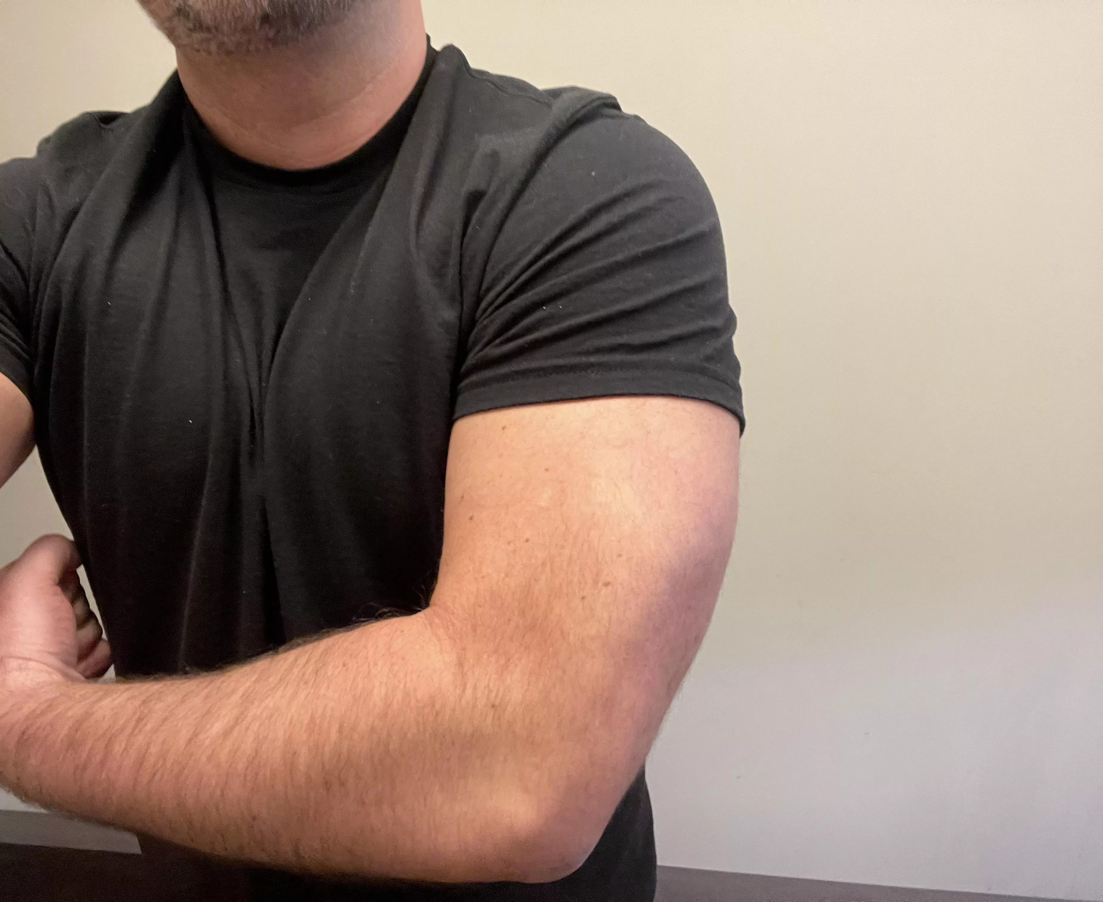 [40] M Let me know if you like Daddy’s arms