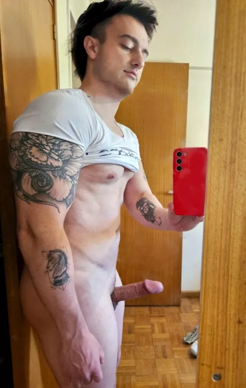 Building Muscles and a Hard Dick