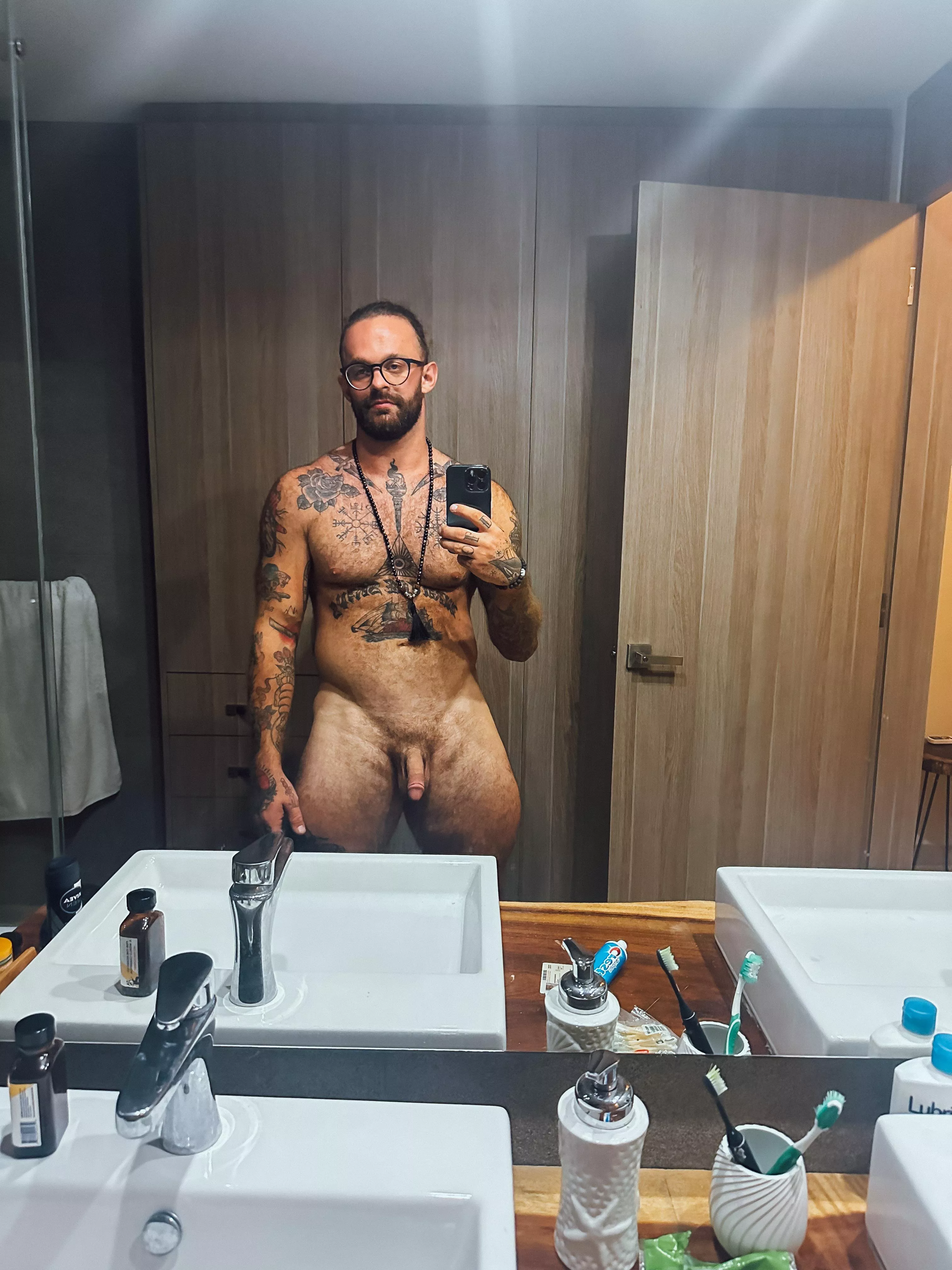 Classic shitty mirror pic 😉