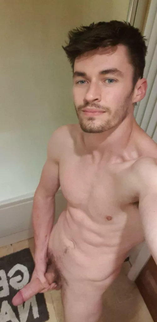 Every carpenter needs a big hammer 😏