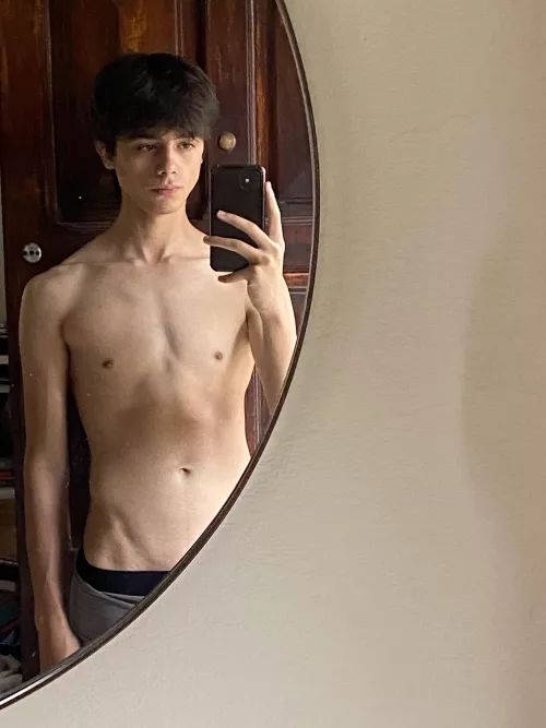 face reveal here 🙈 afraid of what can happen…