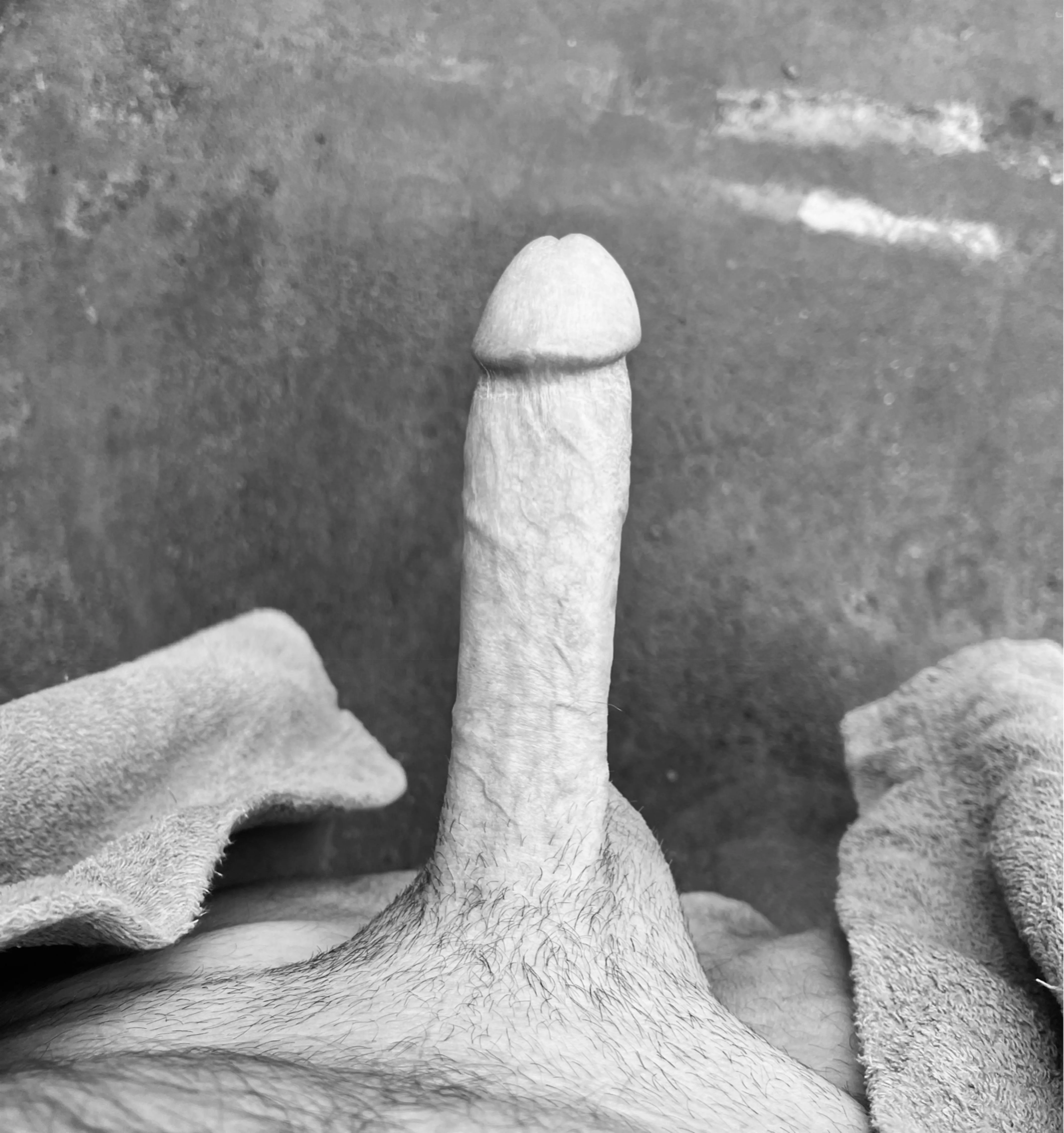 Freezing cold morning but got horny taking out the trash 🙈