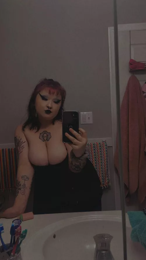 friday night outfit 🖤