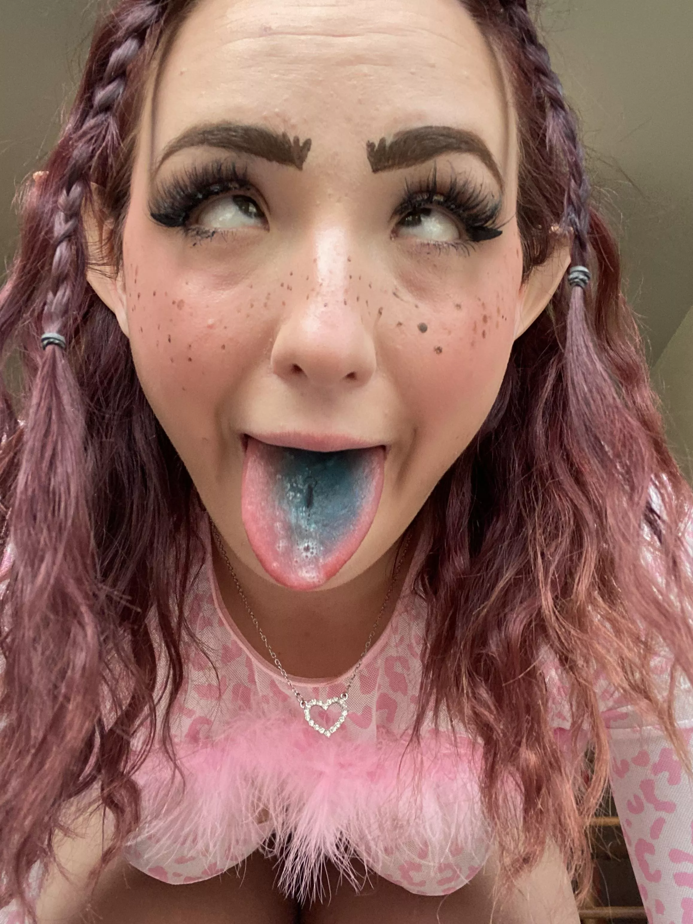 Have you ever seen an elf doing ahegao?