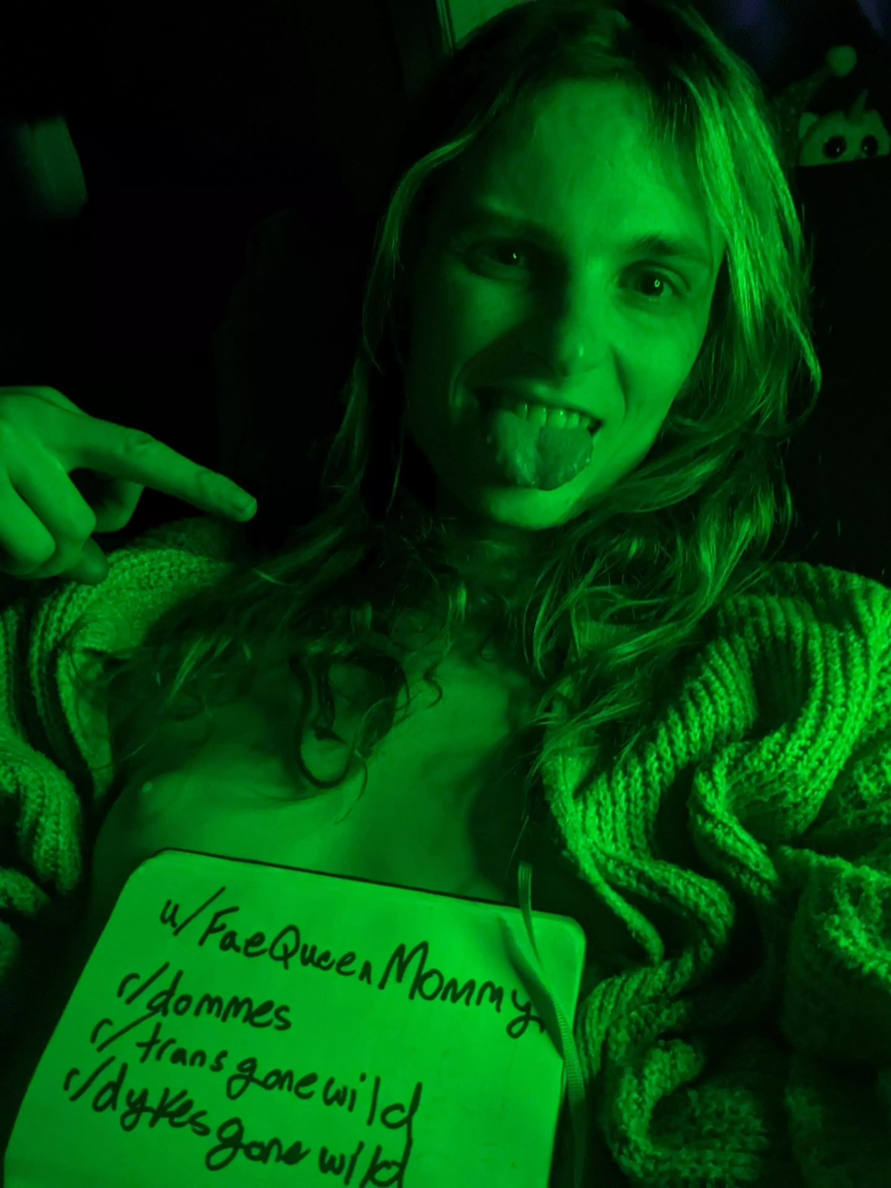 hey terfs 👋 the bad bitch fey girl is back 😘 fuck off!!! 💚 😈 🔥 I'm in my bad bitch era