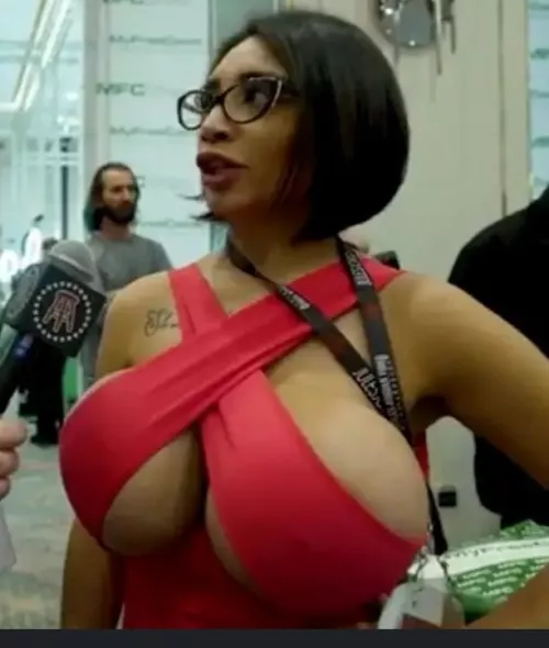 I've looked for awhile now, and I figured you could help me! Who is this?