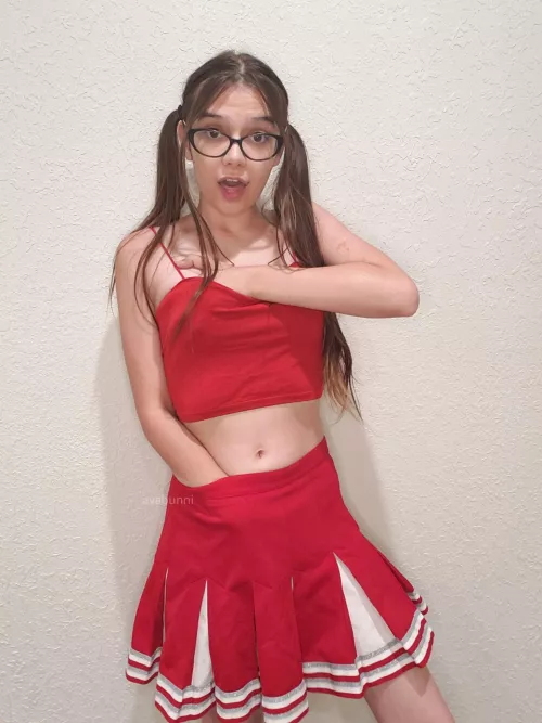 My cheer captain doesnt know what I post to reddit