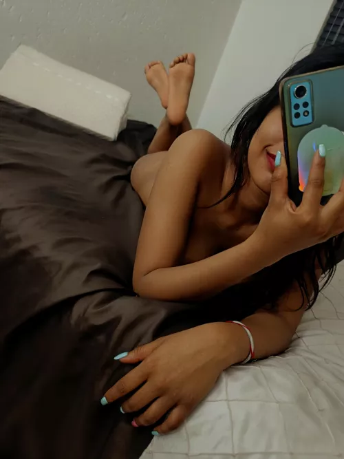 Size 3 Indian soles and a smile to start your Saturday off on the right foot