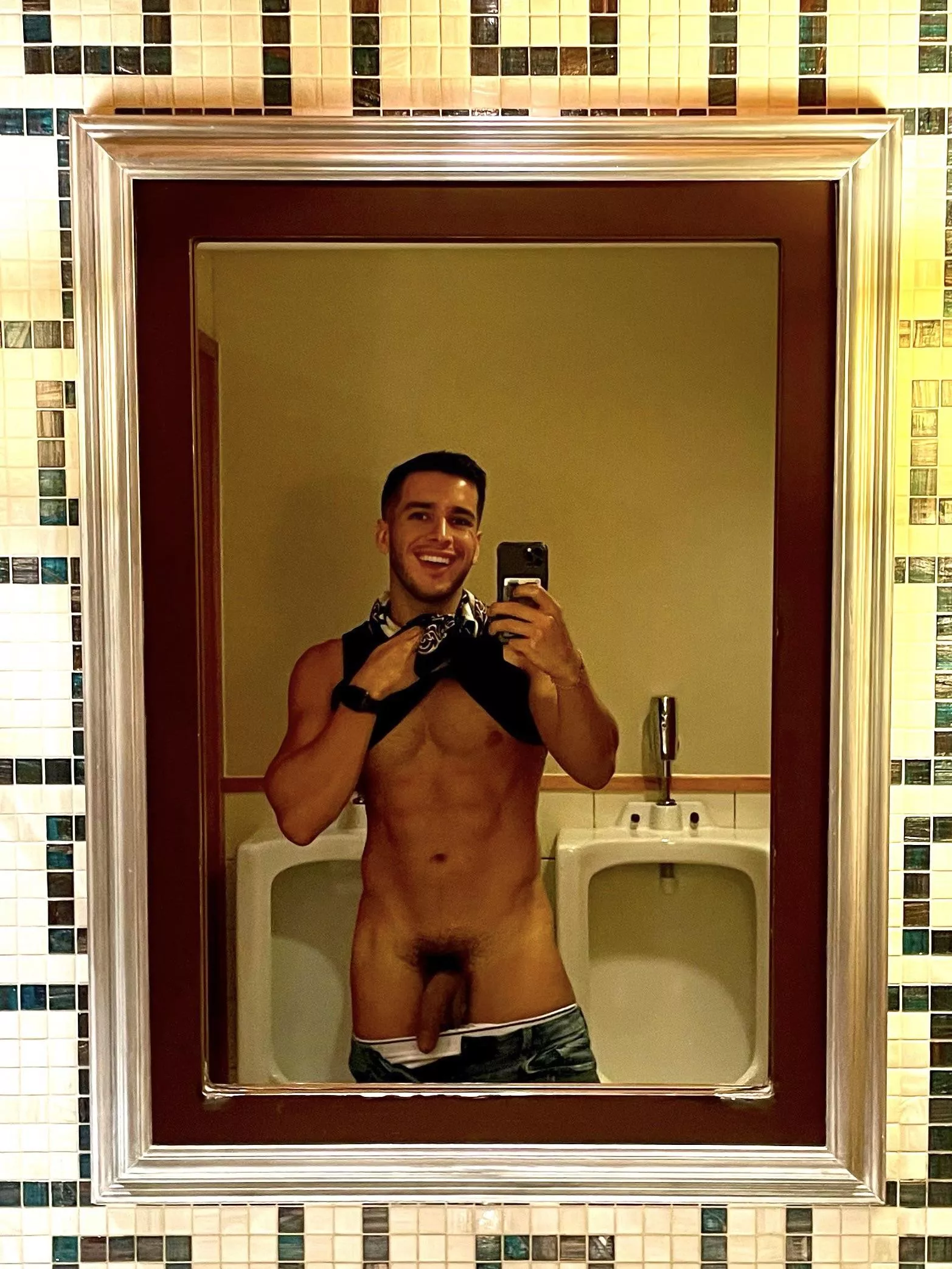 Suck my whole cock in the bathrooms of the restaurant