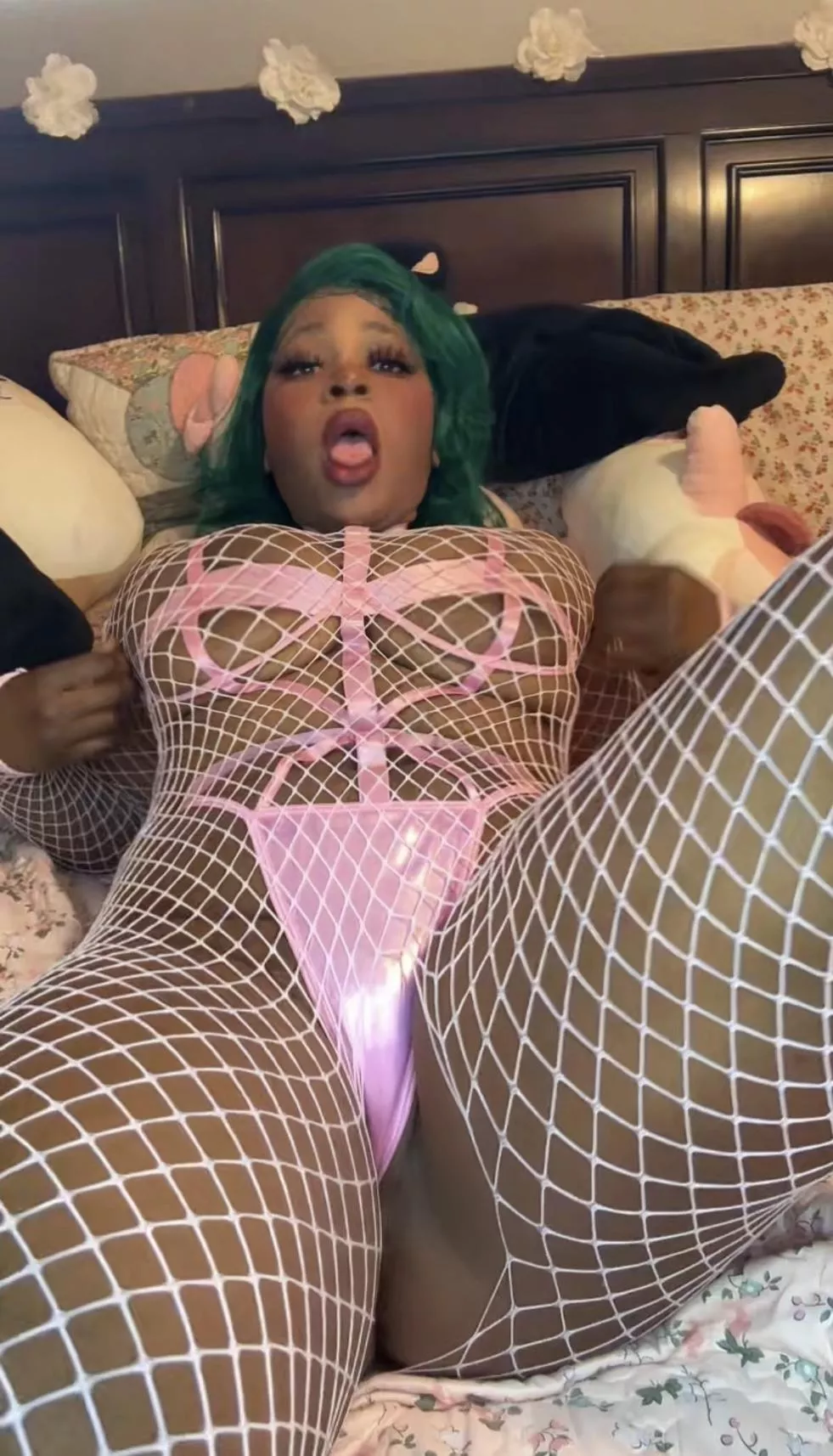 Use your mouth to take my panties off