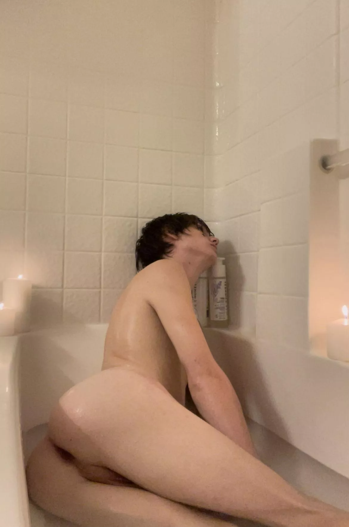 wanna be wet with this poundable boypussy?