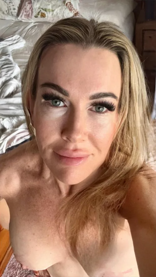 What this MILF looks like first thing in the morning
