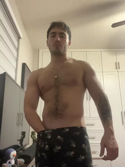 Who can help me cum?