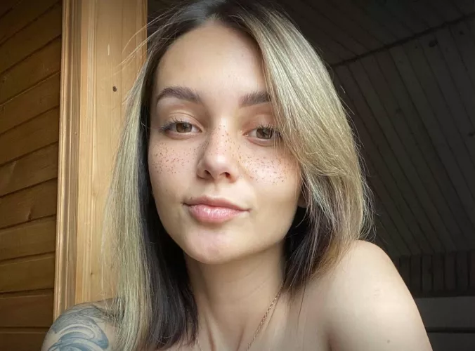 Would you like to receive nudes from me? If you leave a like I might send you ☺️