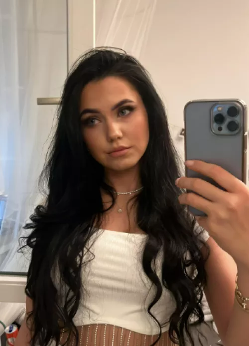 You think I'm cute with my long natural curly hair?