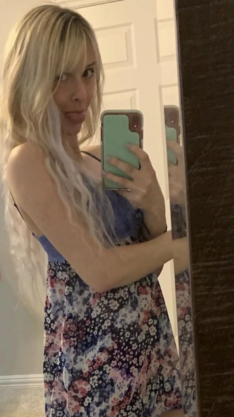 Your favorite blonde 👱‍♀️