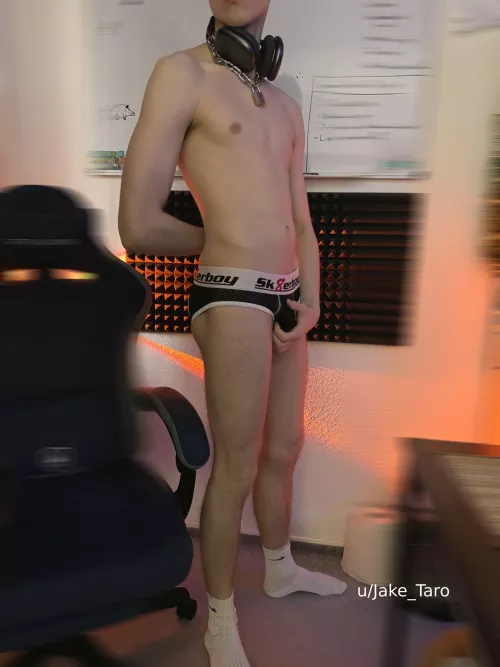 (20) what would you do if we where roommates?