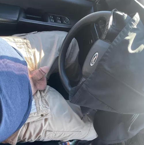 32 bottom. Lonely at work so guess it’s play time.