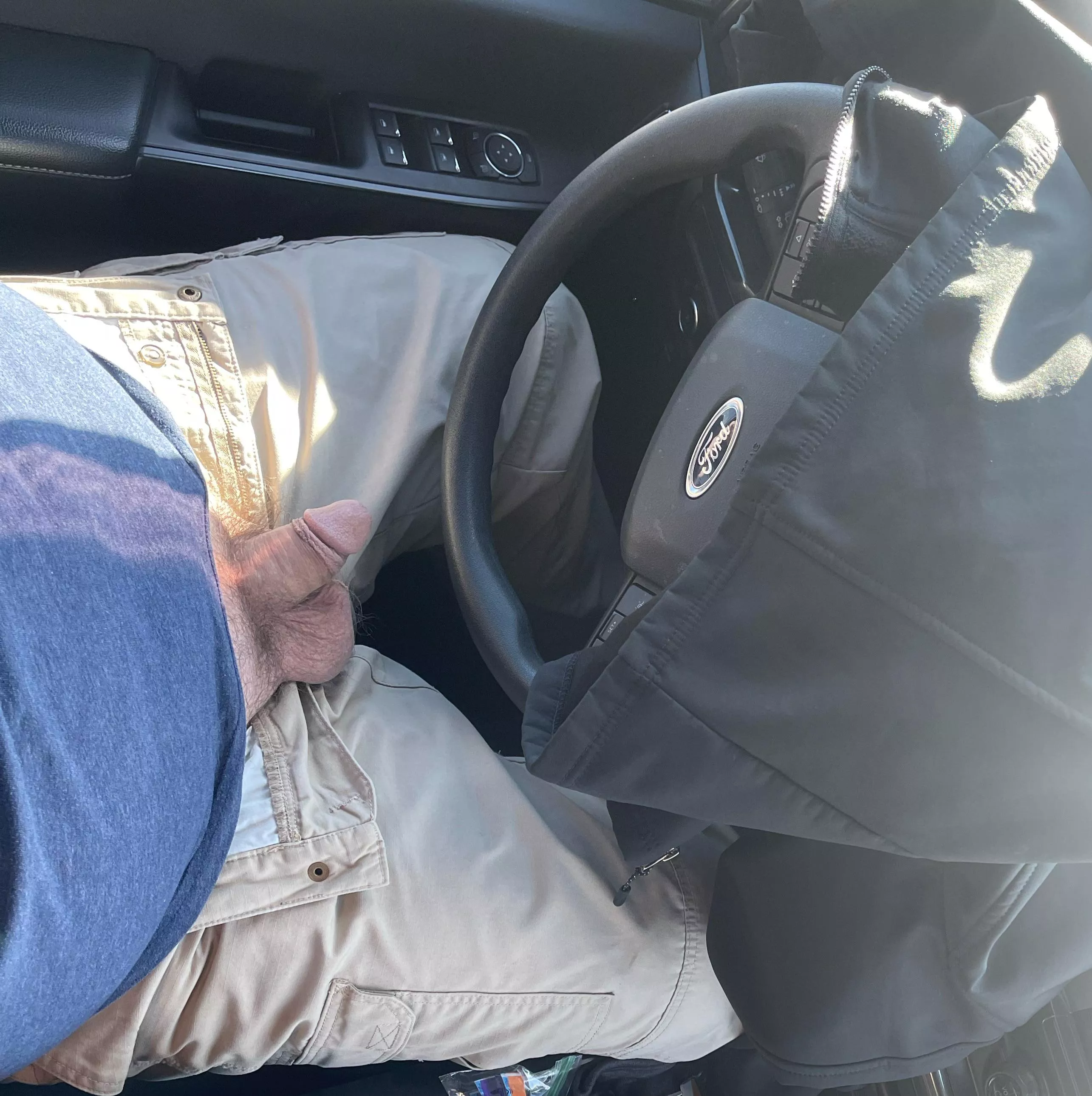 32 bottom. Lonely at work so guess it’s play time.