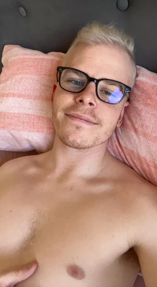 Am I cute enough to be your gaymer boyfriend…?👉👈 [23]