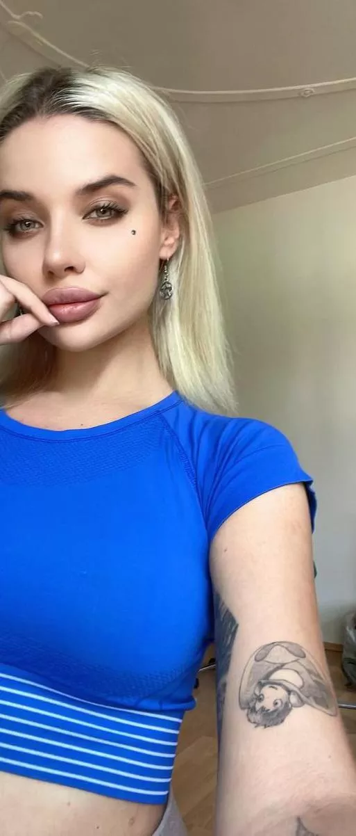 Do you enjoy my naked body from the back?