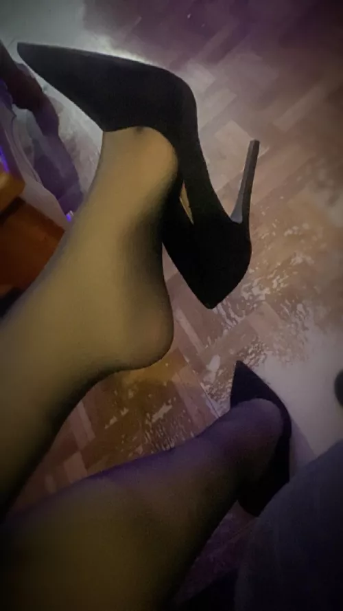For my stocking and heels fans 😘