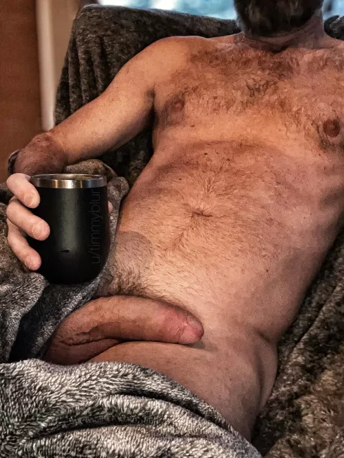 Grab a cup and come curl up, it’s another Slow Sippin’ Sunday.