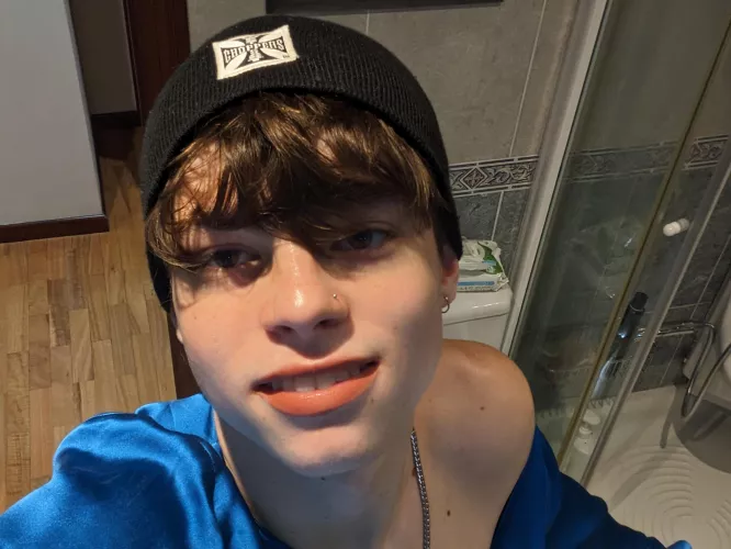 I feel cringe bro 😭😭😭