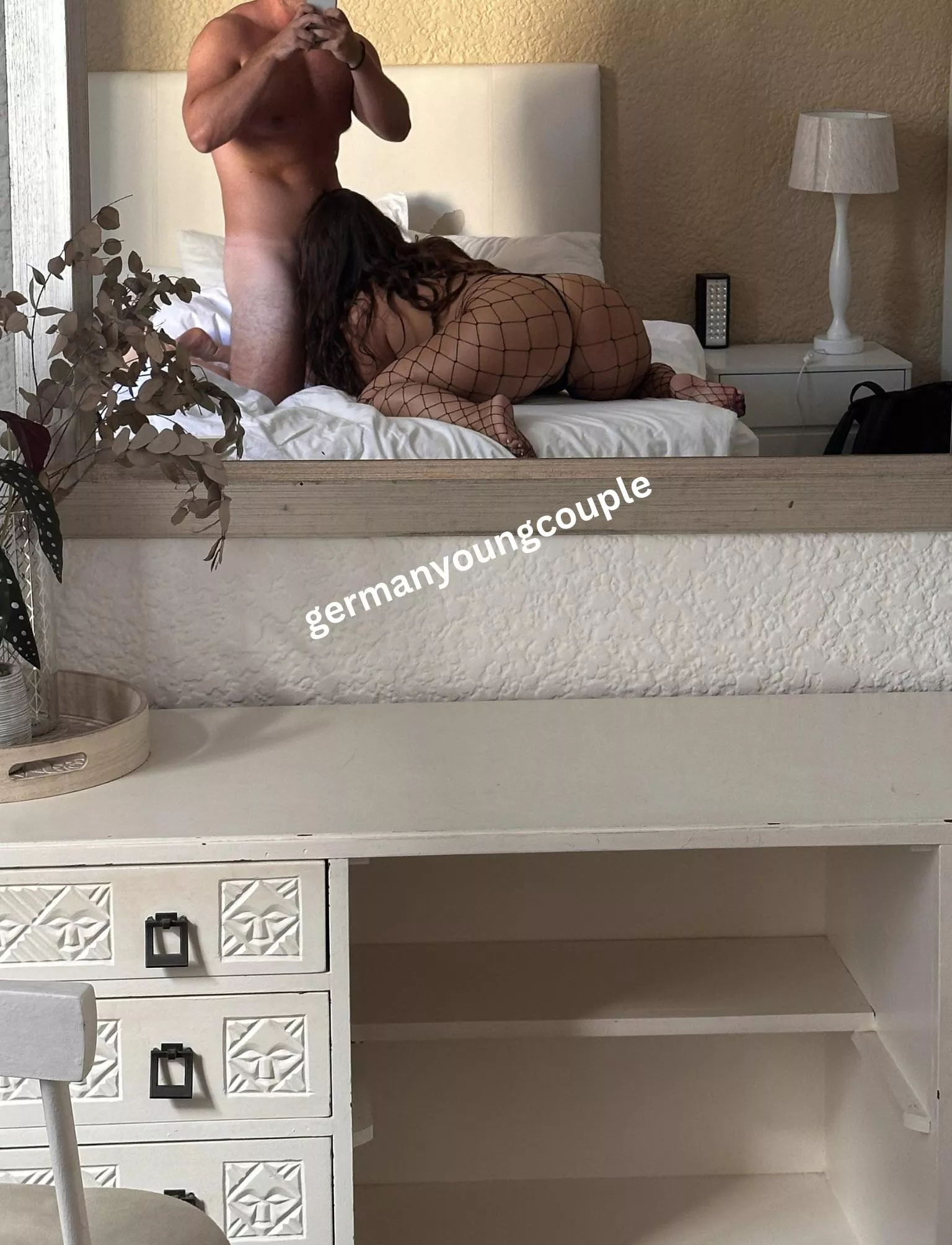 If you had to pick, would you rather be on the front or the back? 😈 (f19) and (m24) from Germany