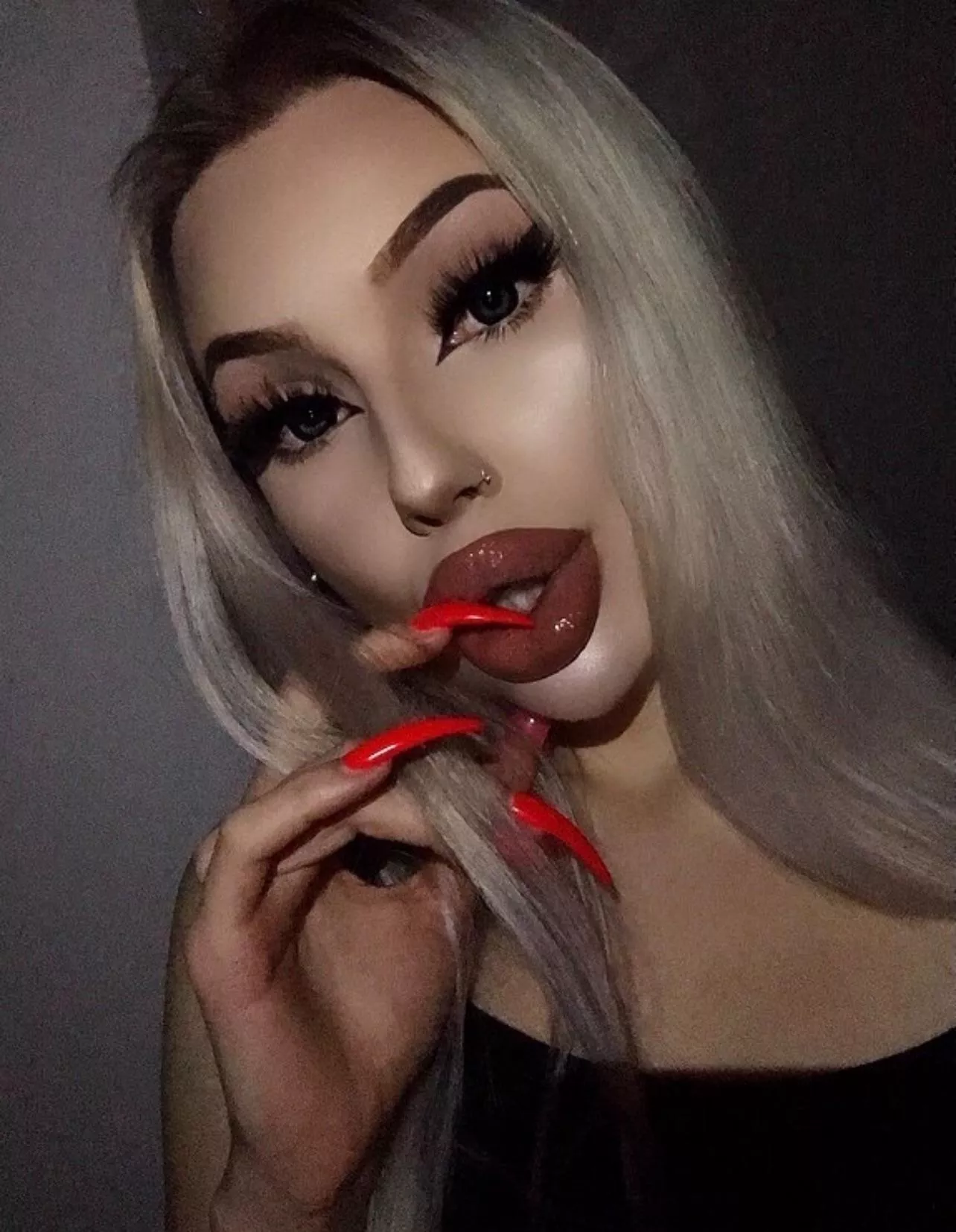 let me distract you😘😈