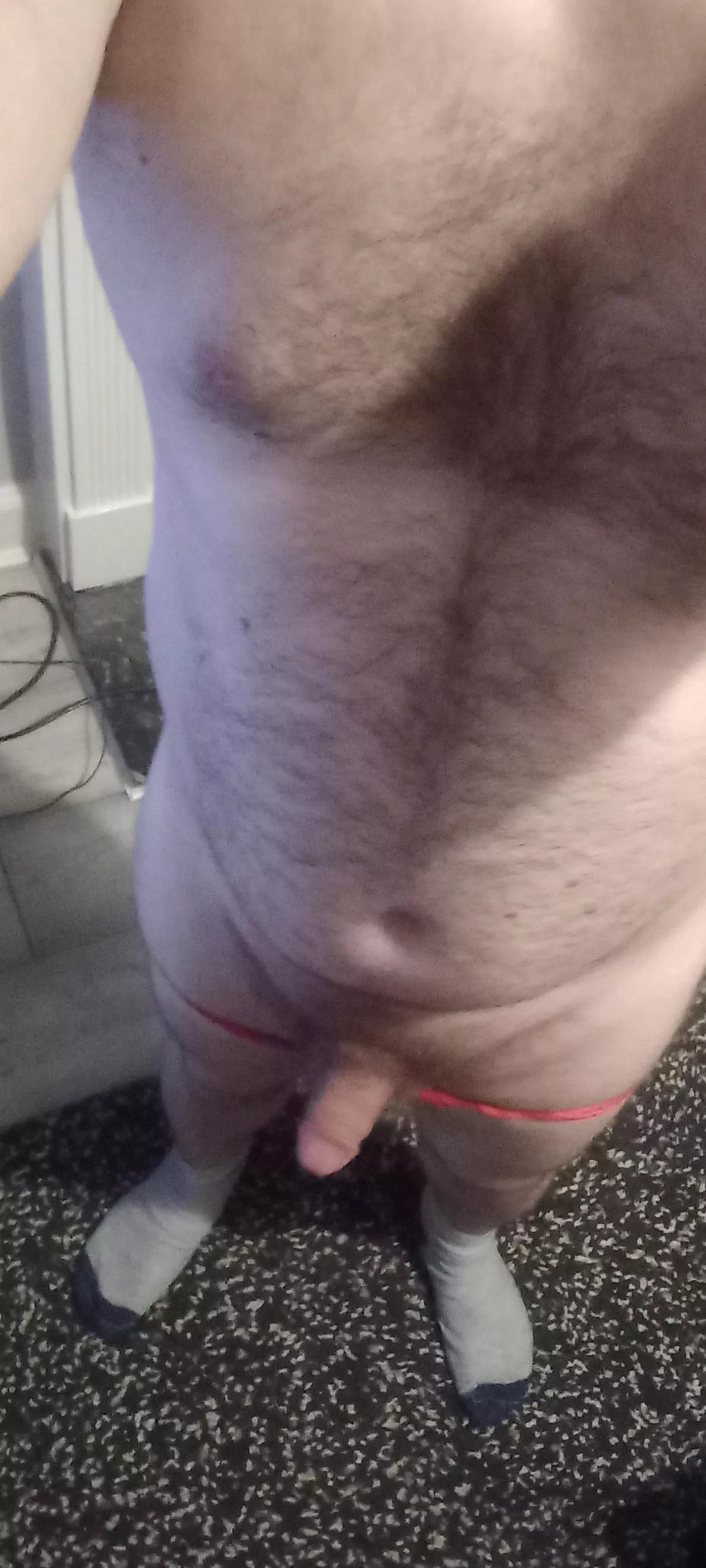 (M) 19 very self conscious, help me be more confident!!