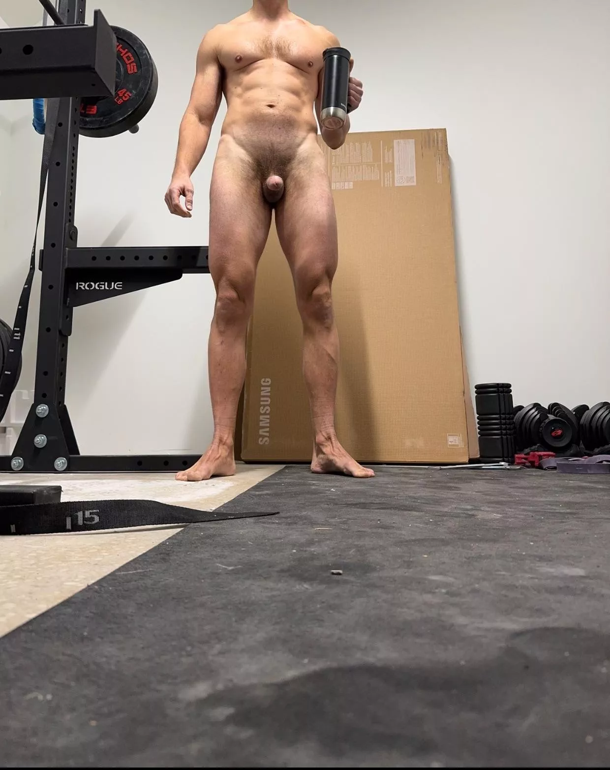 Sundays are for garage workouts and coffee. [M]