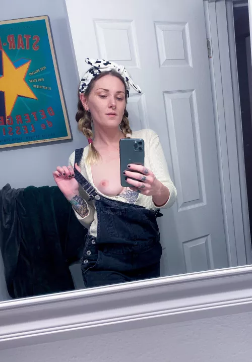 thermals and overalls for the rock show 🤓🤟