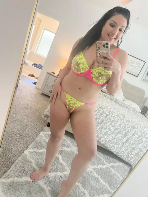 This milf was rocking the neon colors