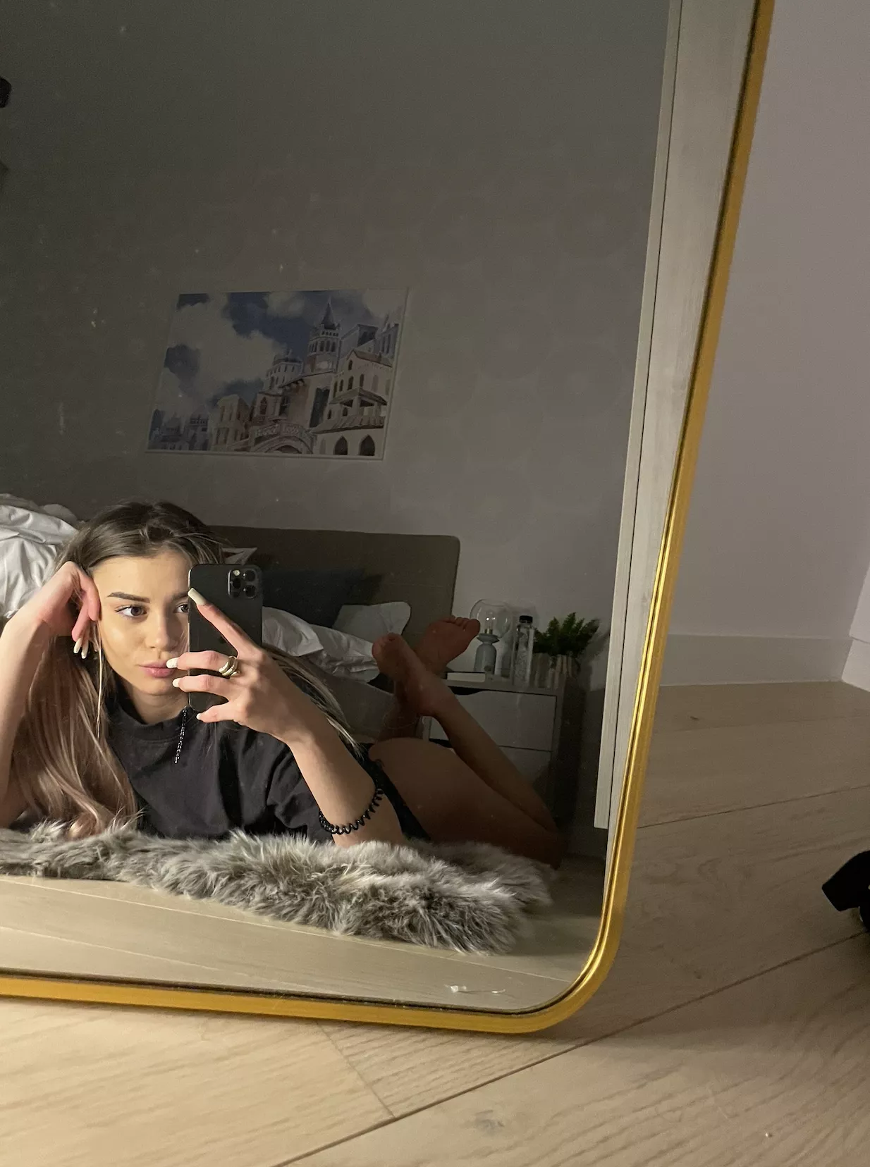 What's something you'd do if given a hour with me. Wrong answers only :p