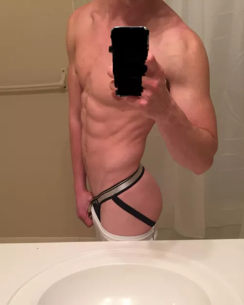 27 could I walk around in this if we were roommates? snap jacksonxxx2002