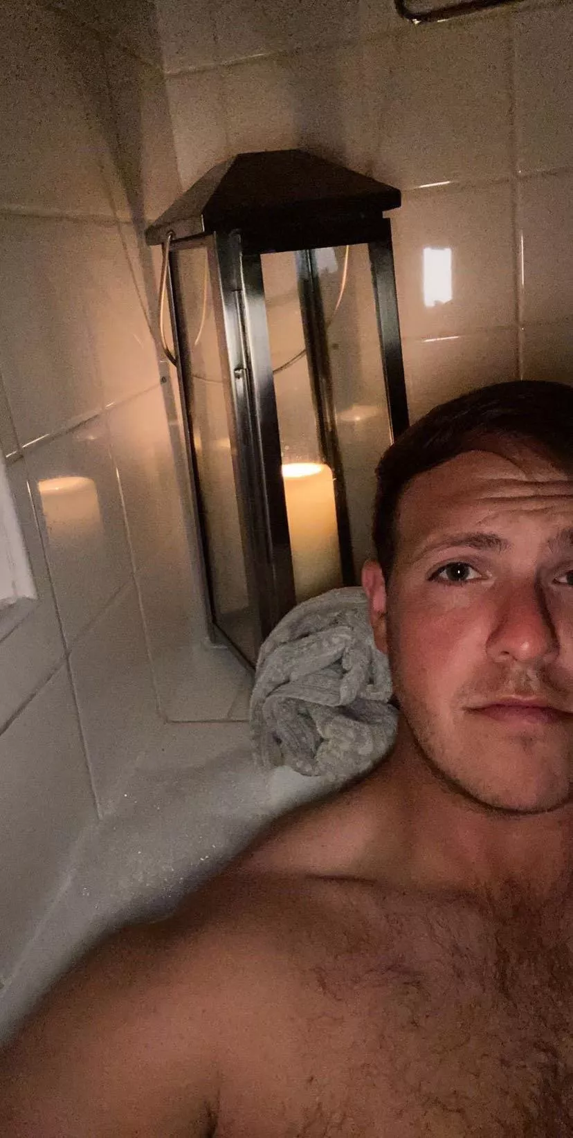 32 bi verbal beefy bro here. Can be dominant. Looking to cum on videochat. Must show face. DogDaddy_2022