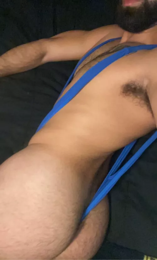 Bi furry Latino showing off for your pleasure 😜