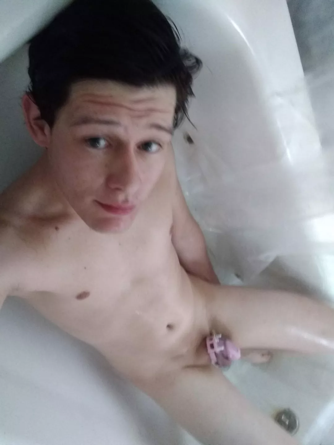 Cock hungry 🤤 DMs open