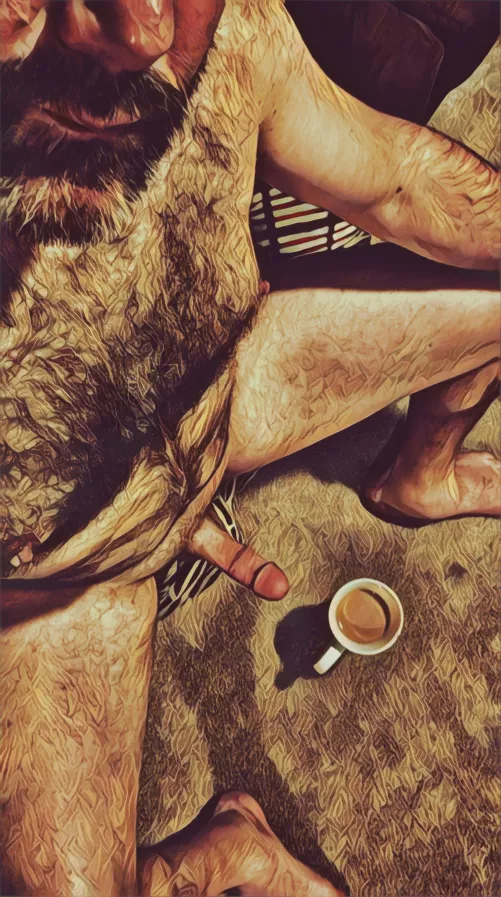 Enjoying the morning brew. Cheers to Monday. ☕