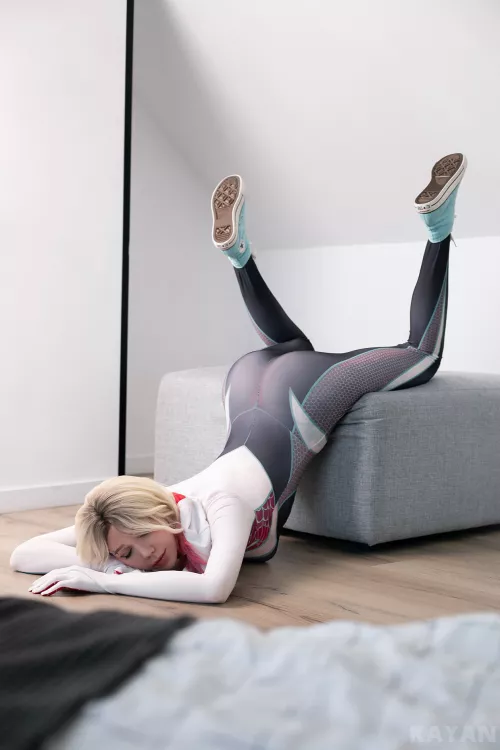 Gwen Stacy by Kaya Nilson