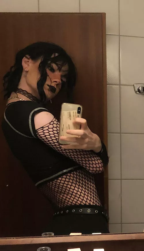 Hey… you like tall goth girls?