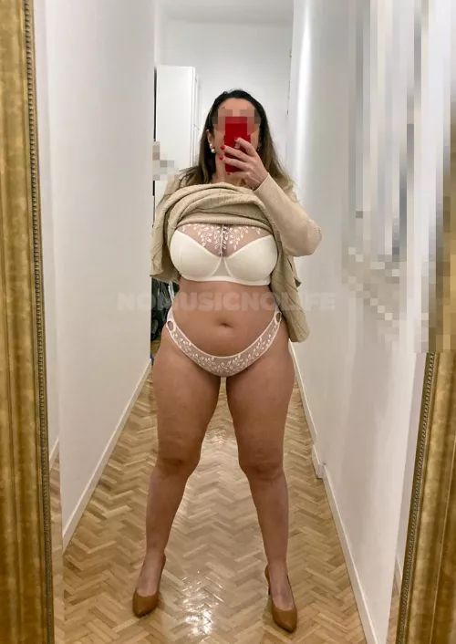 I hope my boss ask this milf to take off her dress