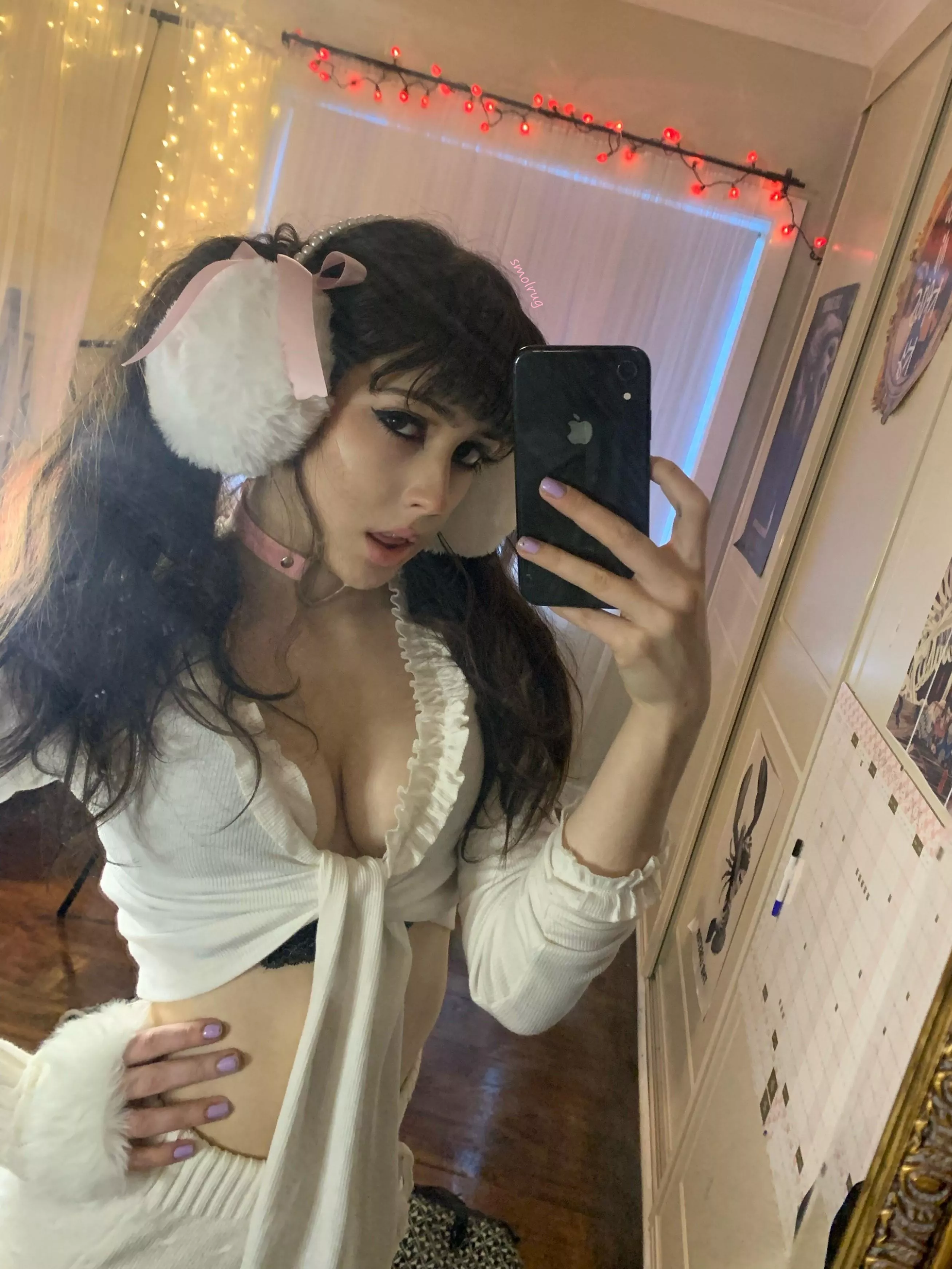 I want to be your smol snow princess🤍18f