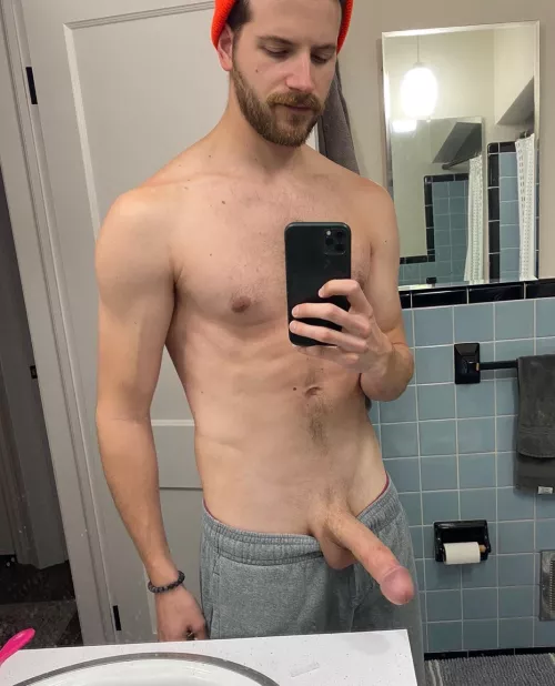 I’m always so horny after waking up, how about you?